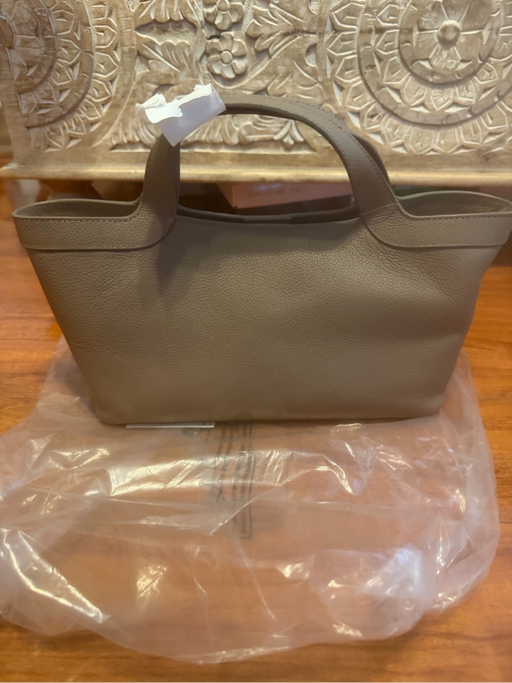 Loft Versa  mini handle Bag Hazy brown Classic Pebbled Leather Tote Bag in Taupe